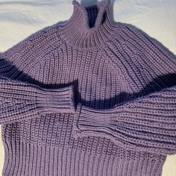 H&M lilac sweater size S - Picture 1 of 2